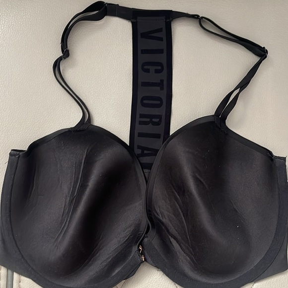 Victorias Secret lined demi front close bra. Black. 34DDD. - Picture 3 of 3